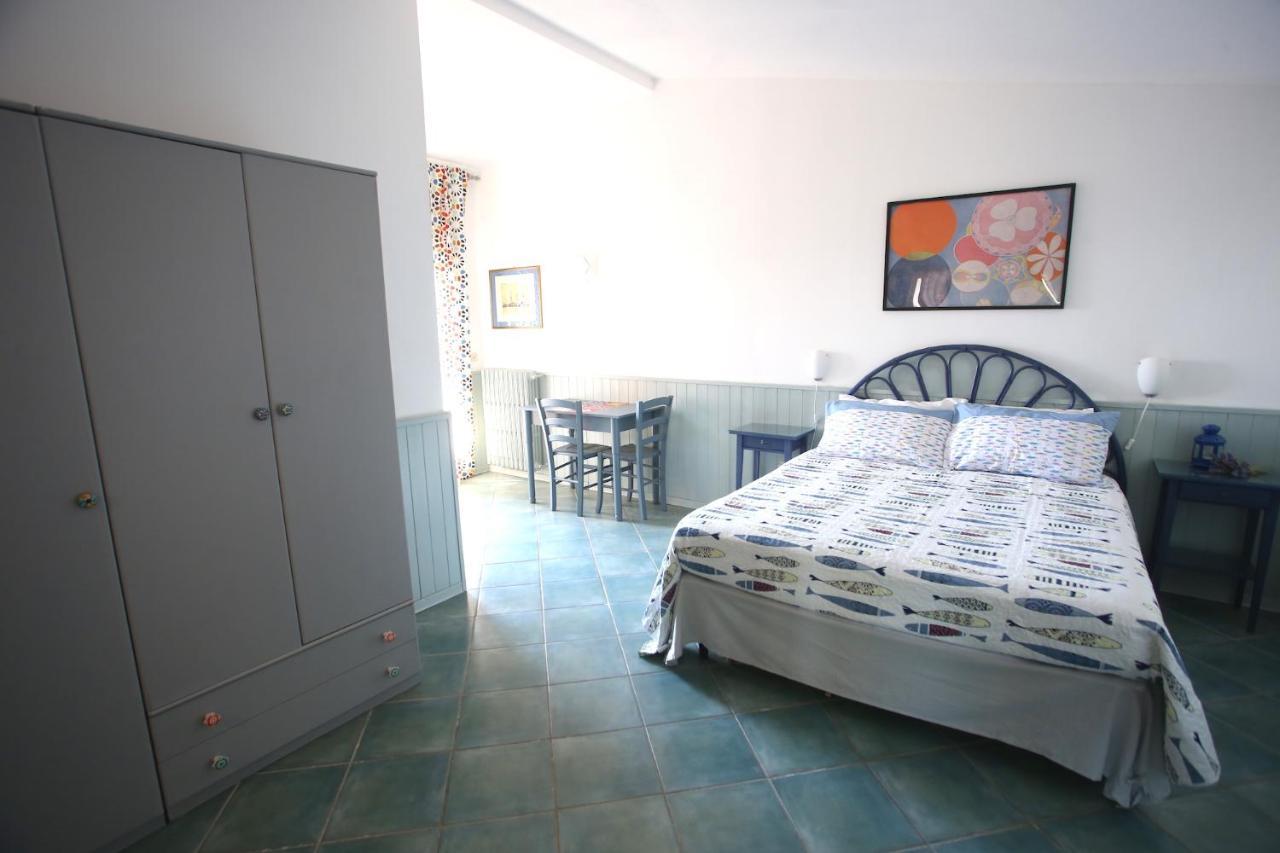 Ca' La Stella Sea-View Apartments Порто Адзуро Екстериор снимка