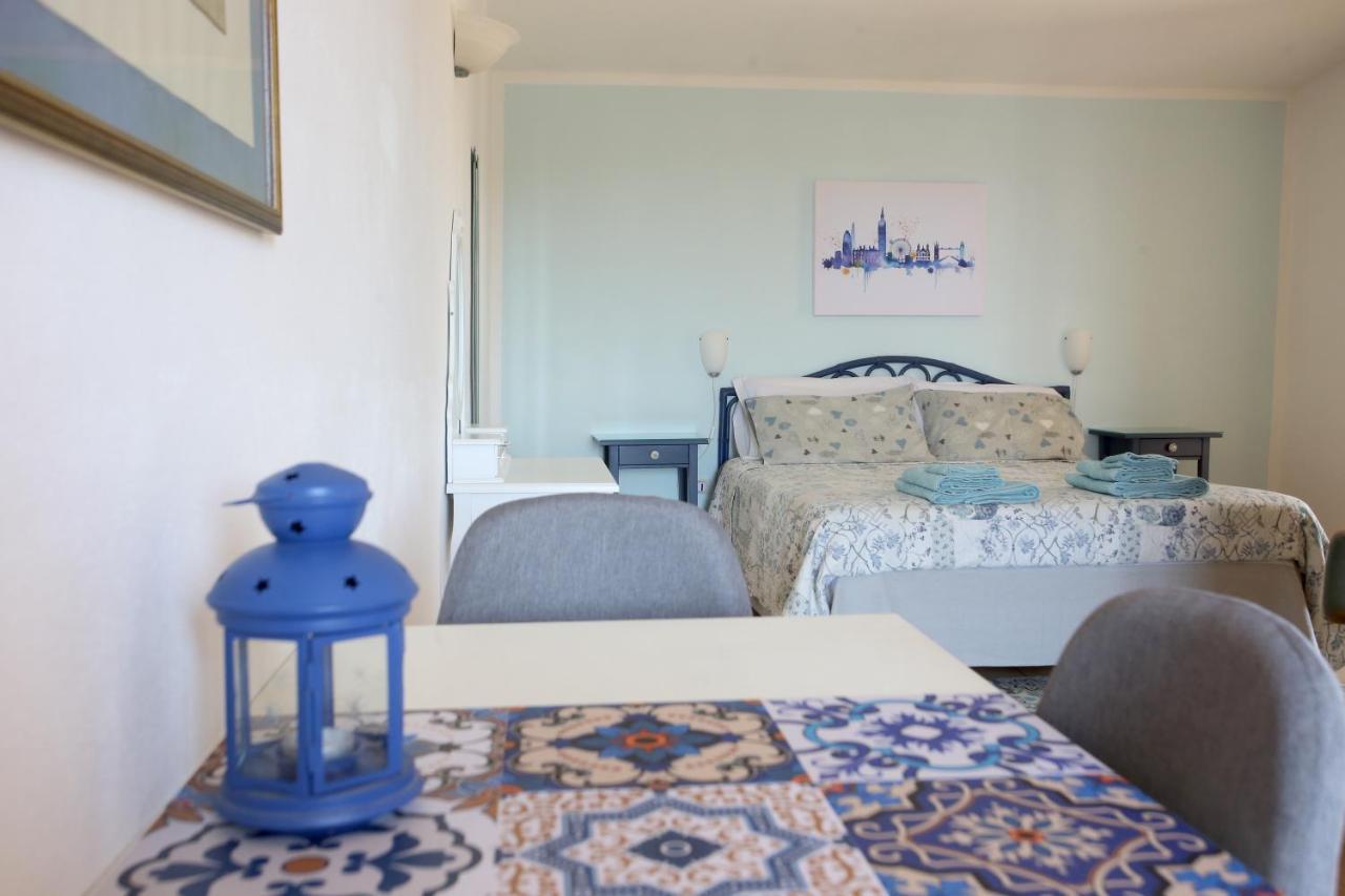 Ca' La Stella Sea-View Apartments Порто Адзуро Екстериор снимка