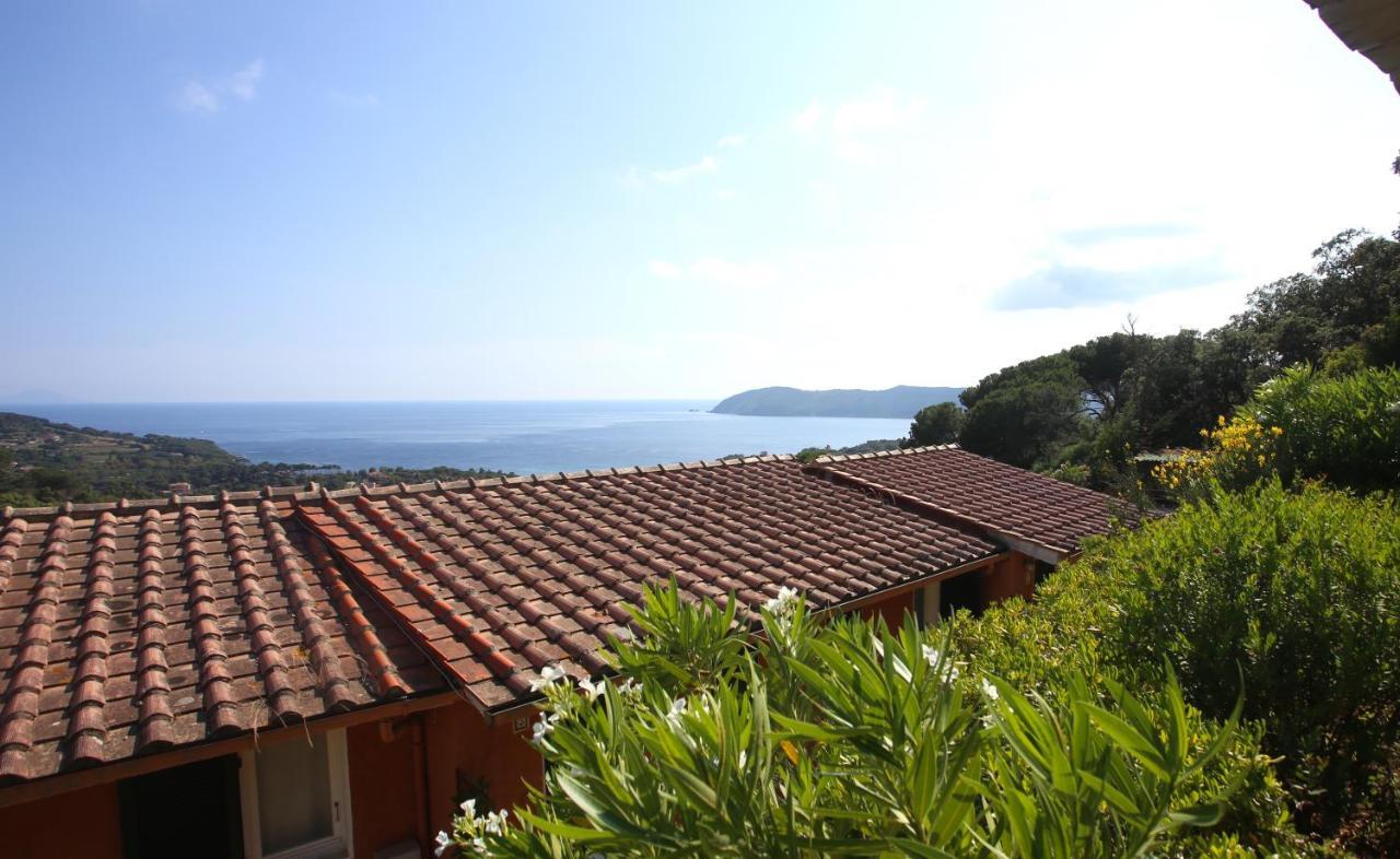 Ca' La Stella Sea-View Apartments Порто Адзуро Екстериор снимка
