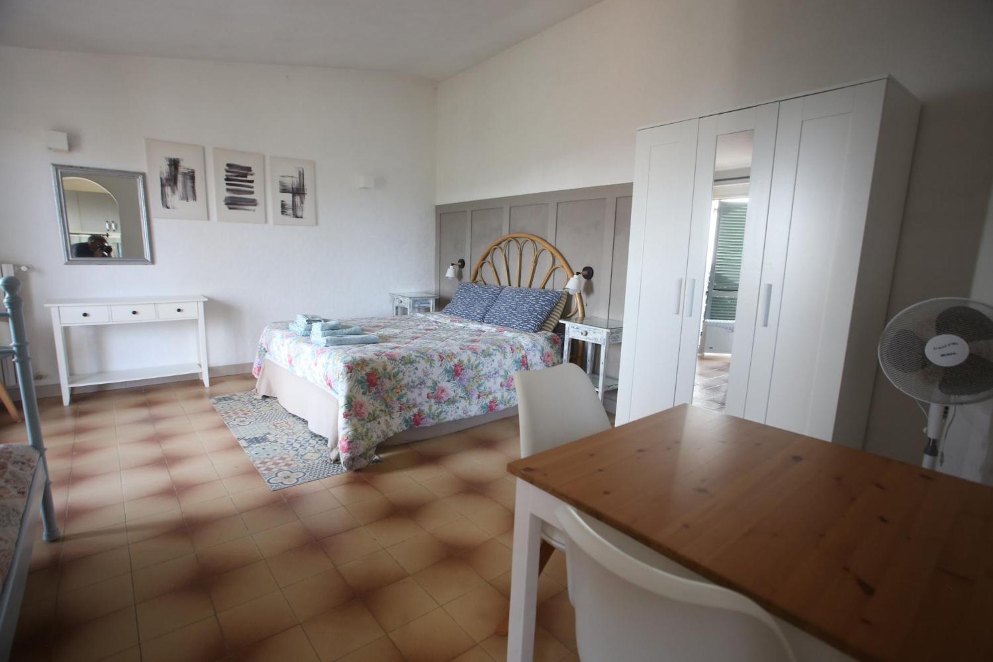 Ca' La Stella Sea-View Apartments Порто Адзуро Екстериор снимка